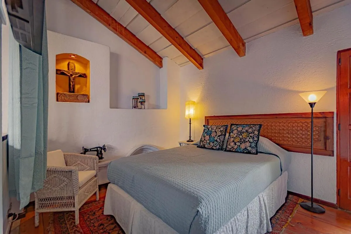 Villa Cleotilde # 2 Antigua Apartment