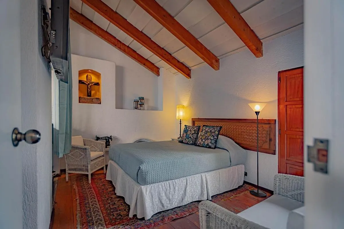 Villa Cleotilde # 2 Antigua Guatemala