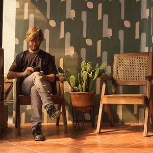 Flore Hostel