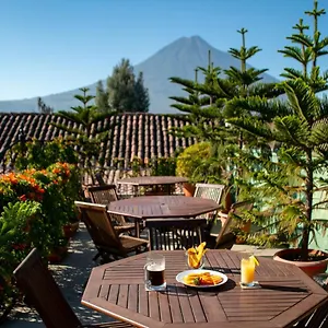 Hotel La Catedral, Antigua